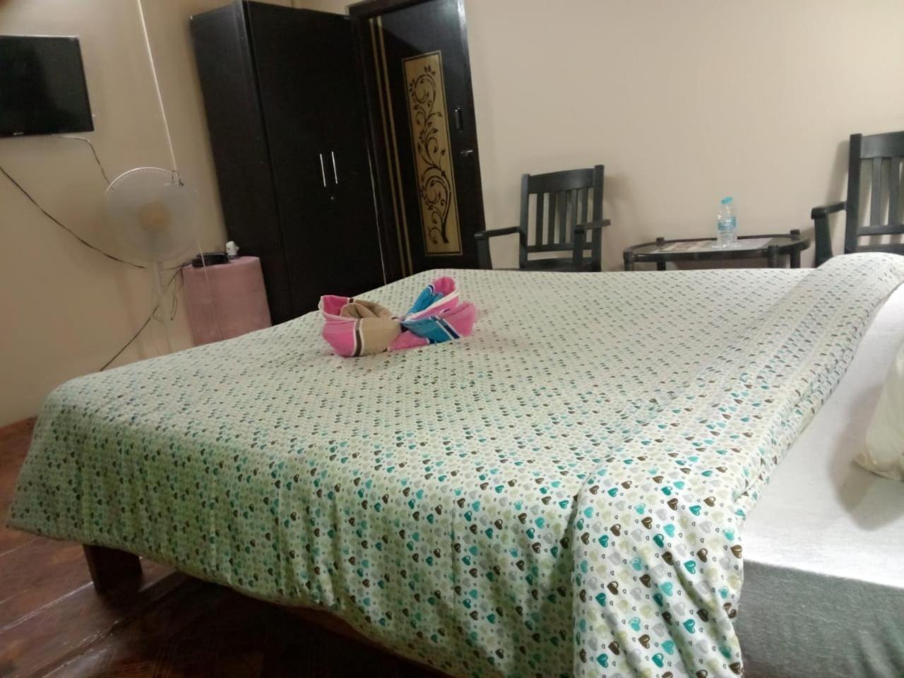 Abode Me Me Ai Haven 호텔 체라푼지 외부 사진