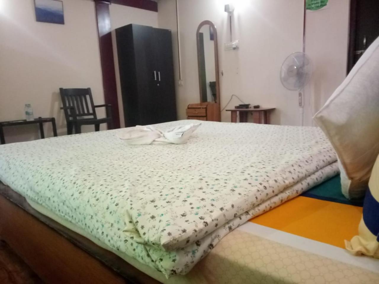 Abode Me Me Ai Haven 호텔 체라푼지 외부 사진