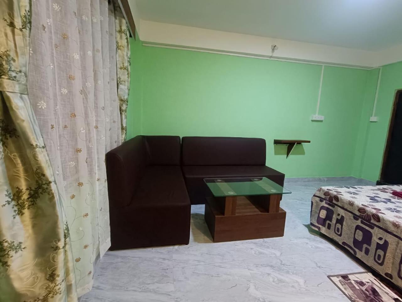 Abode Me Me Ai Haven 호텔 체라푼지 외부 사진
